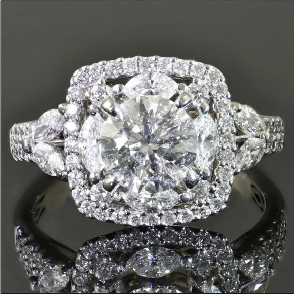 New Luxury 925 Silver square cut Diamond Ring 💍 - Picture 2 of 3